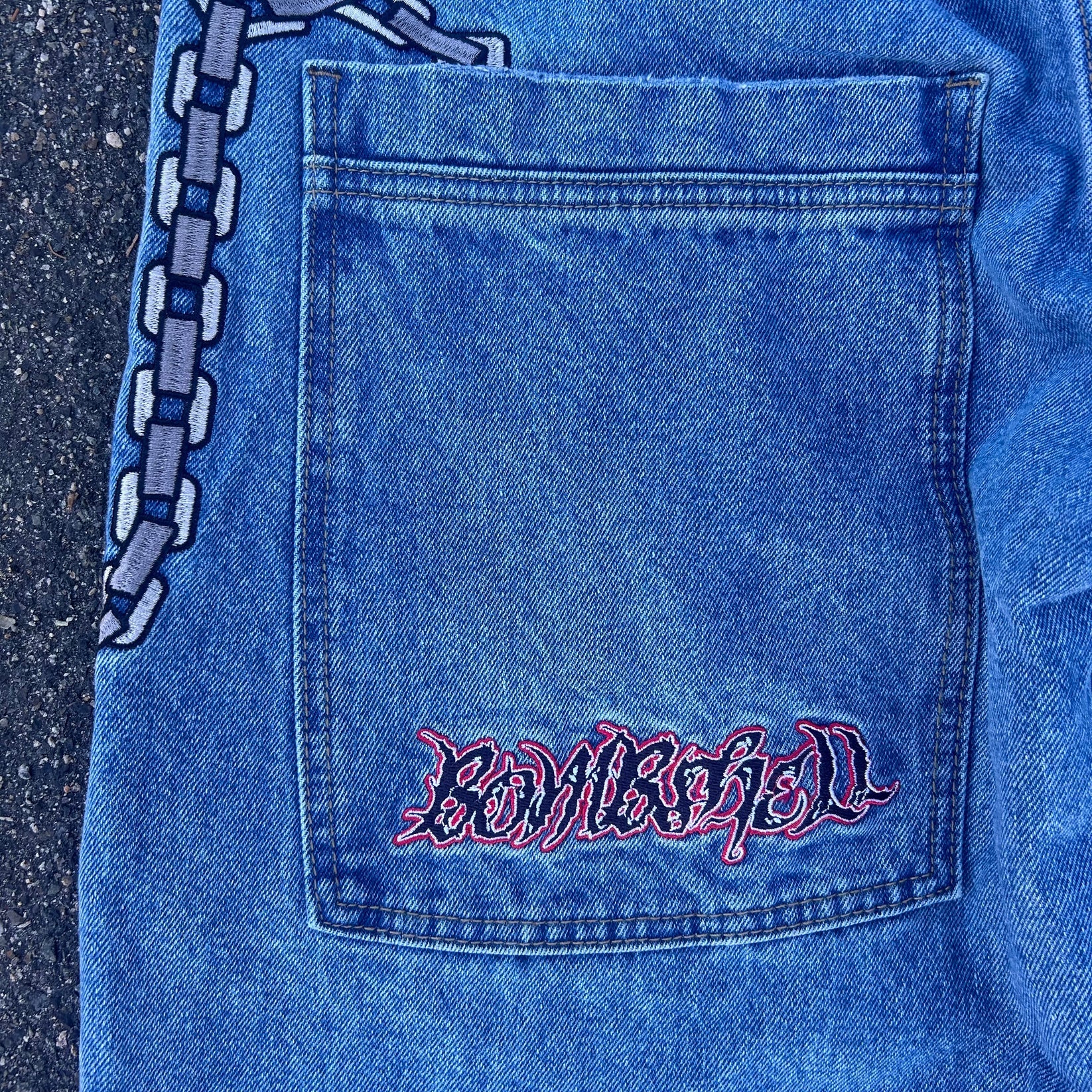 Bombshell Chains Jeans (Mid Wash)