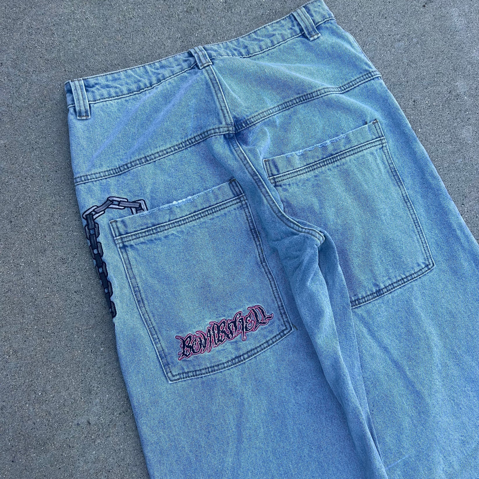 Bombshell Chains Jeans (Light Wash)