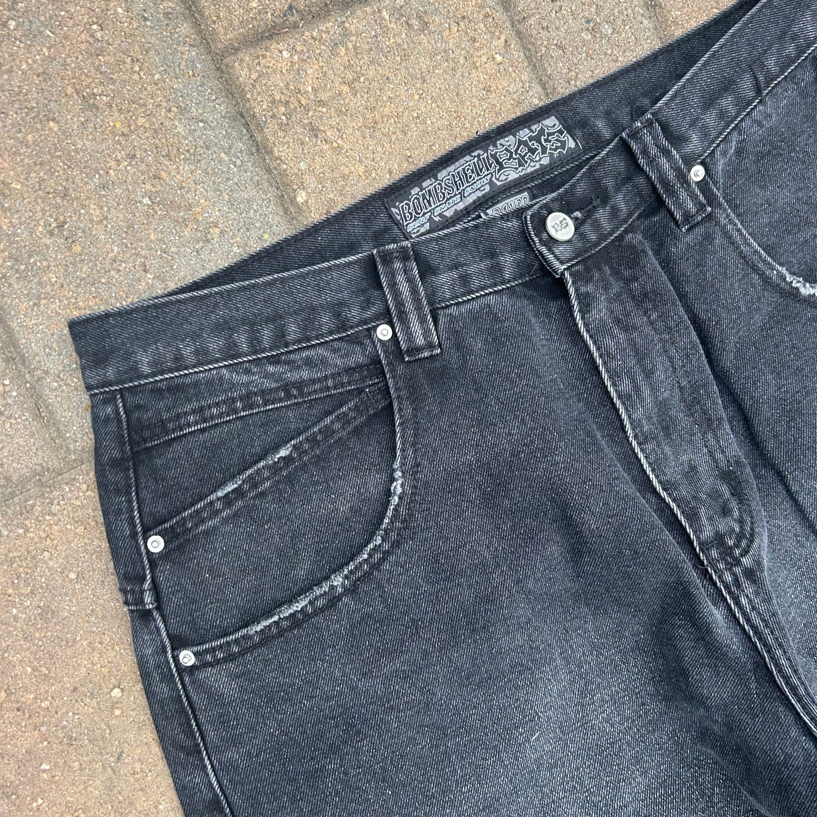 Bombshell Bats Jeans (black)