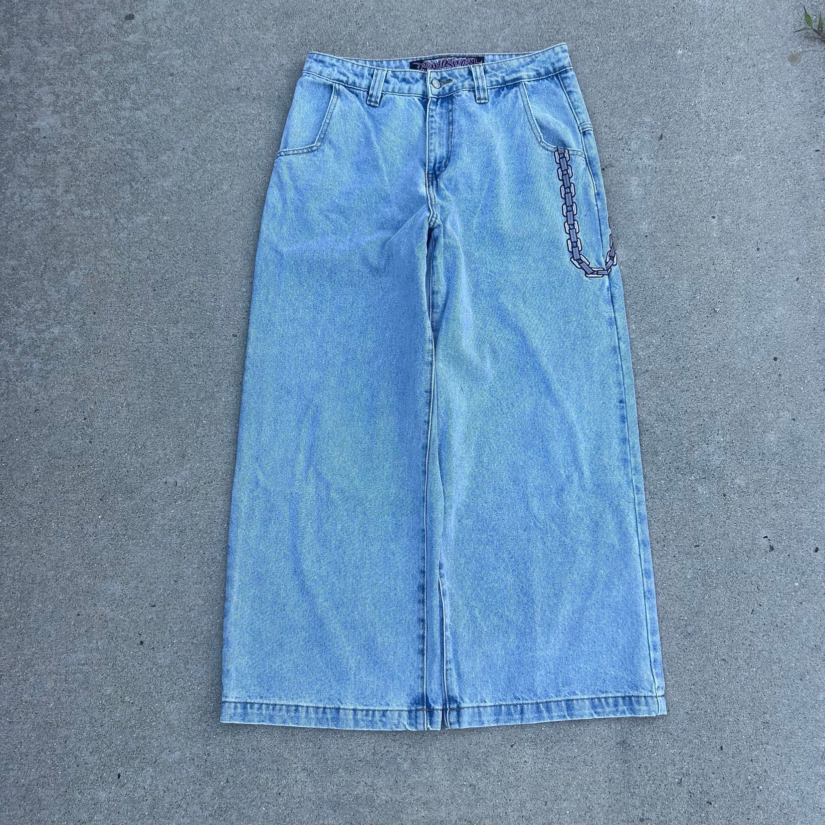 Bombshell Chains Jeans (Light Wash)