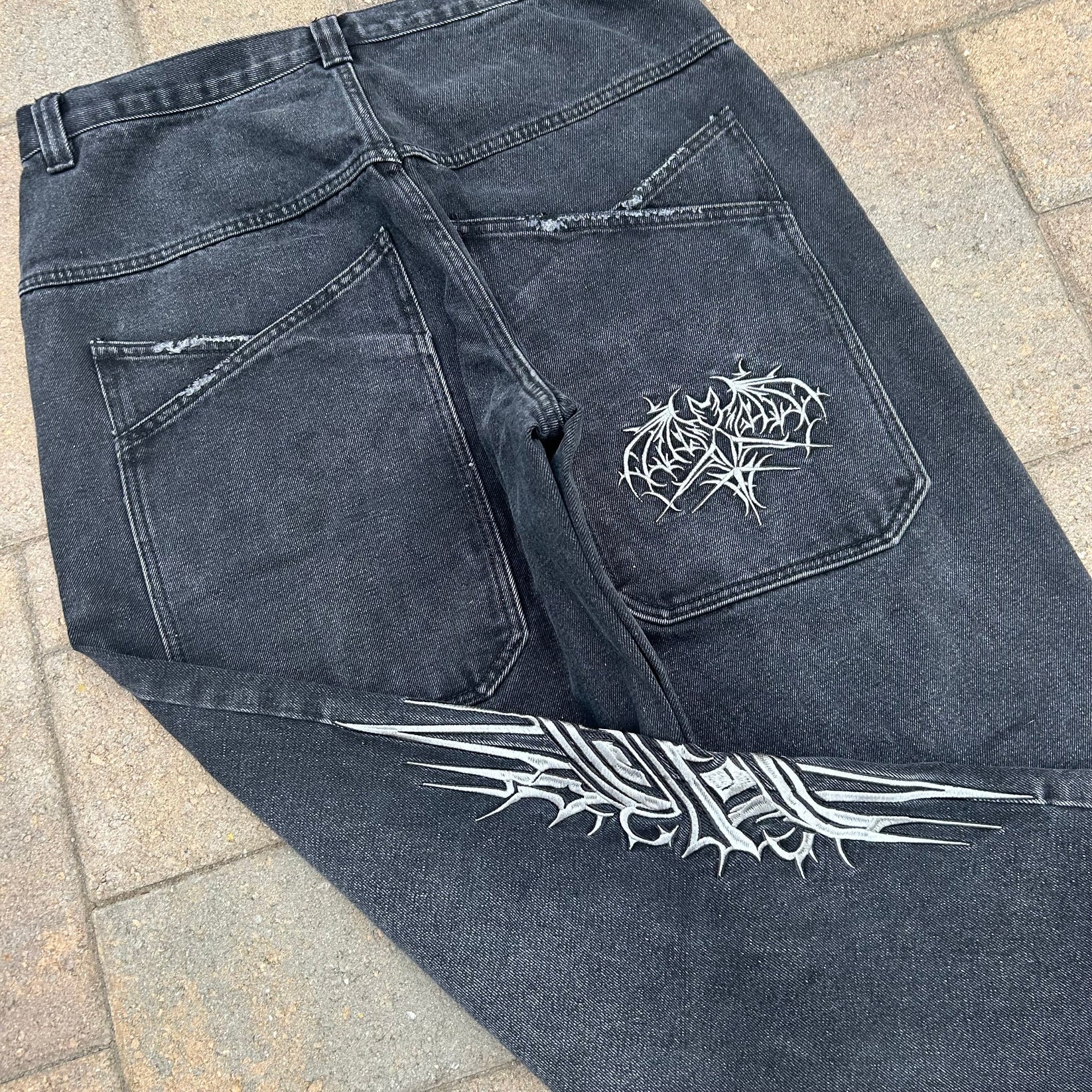 Bombshell Bats Jeans (black)