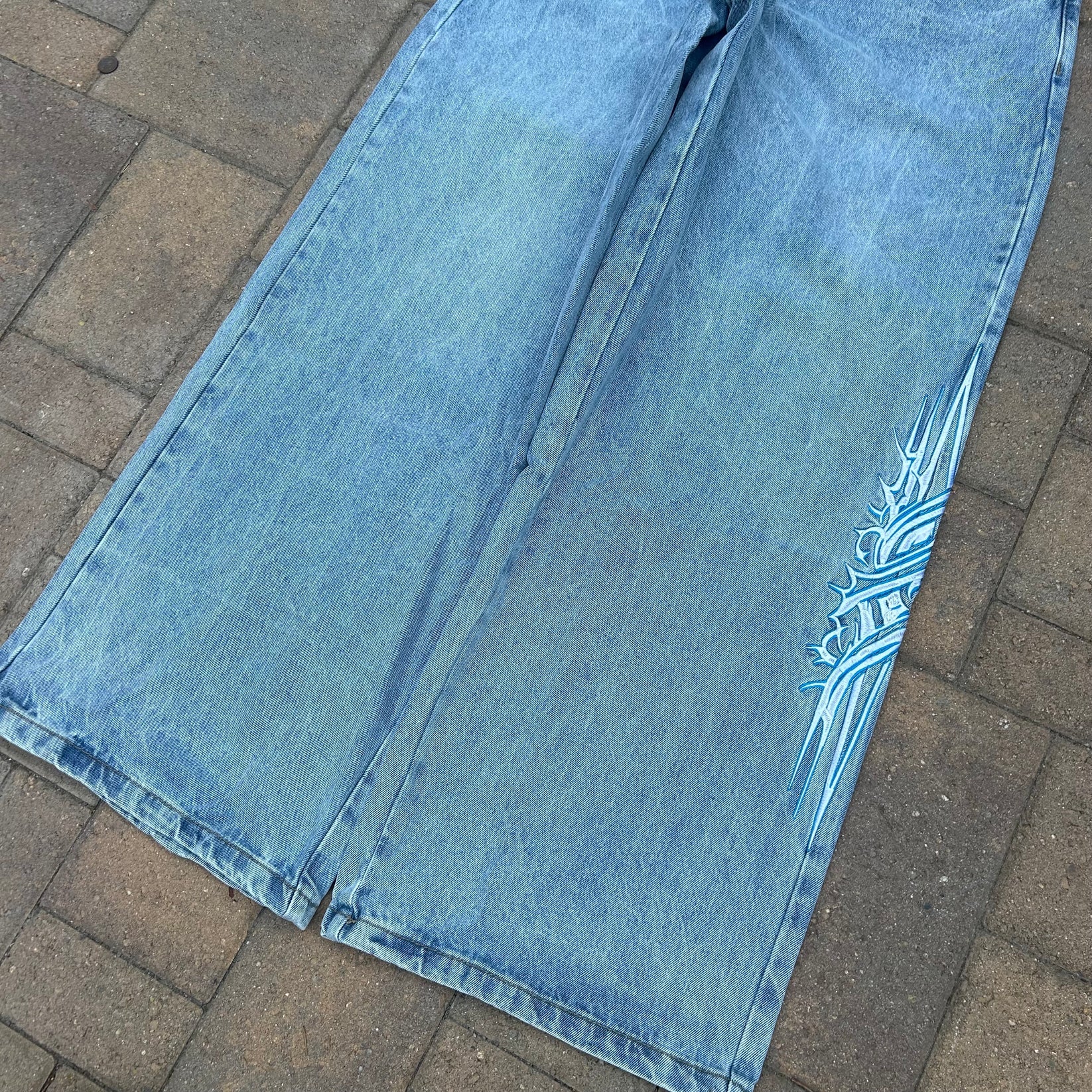 Bombshell Bats Jeans (light wash)