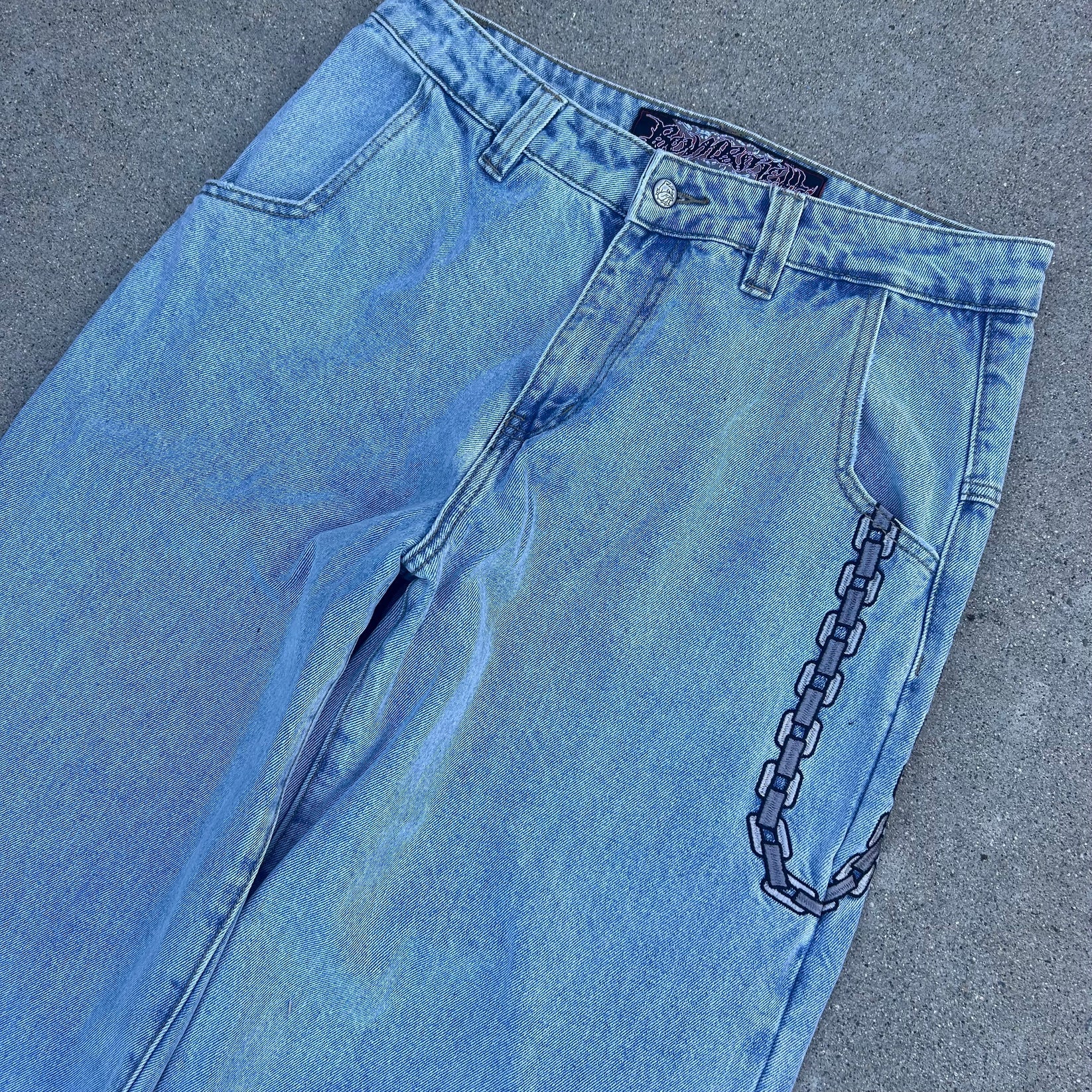 Bombshell Chains Jeans (Light Wash)